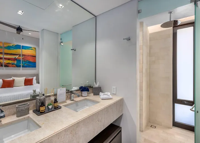 Cabo Marina Luxury Jacuzzi&terrace * Cabo San Lucas